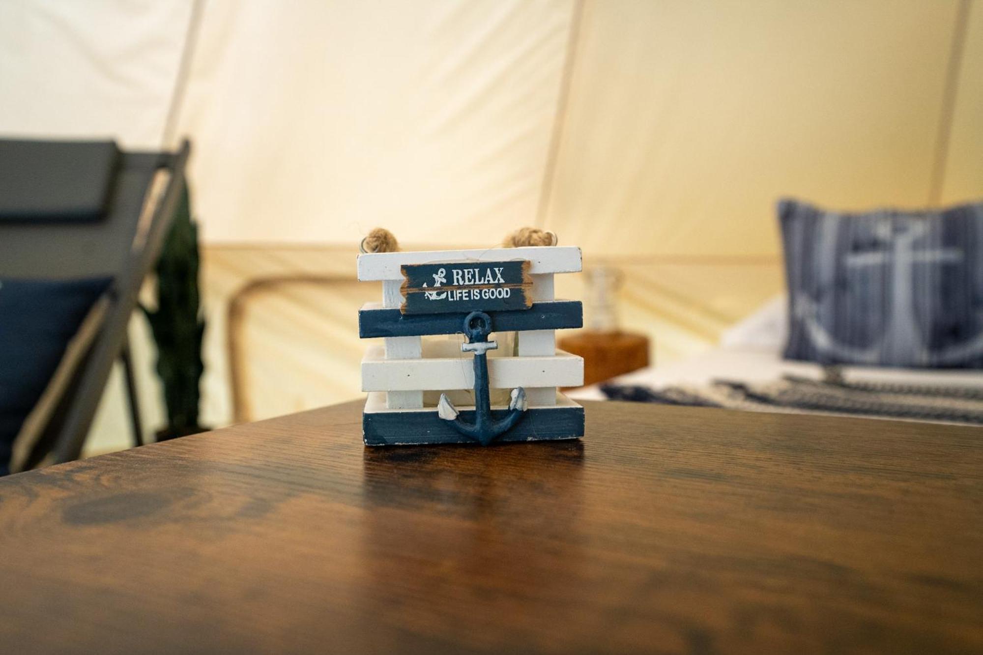 ホテル Grotto Getaway Miller Lake エクステリア 写真