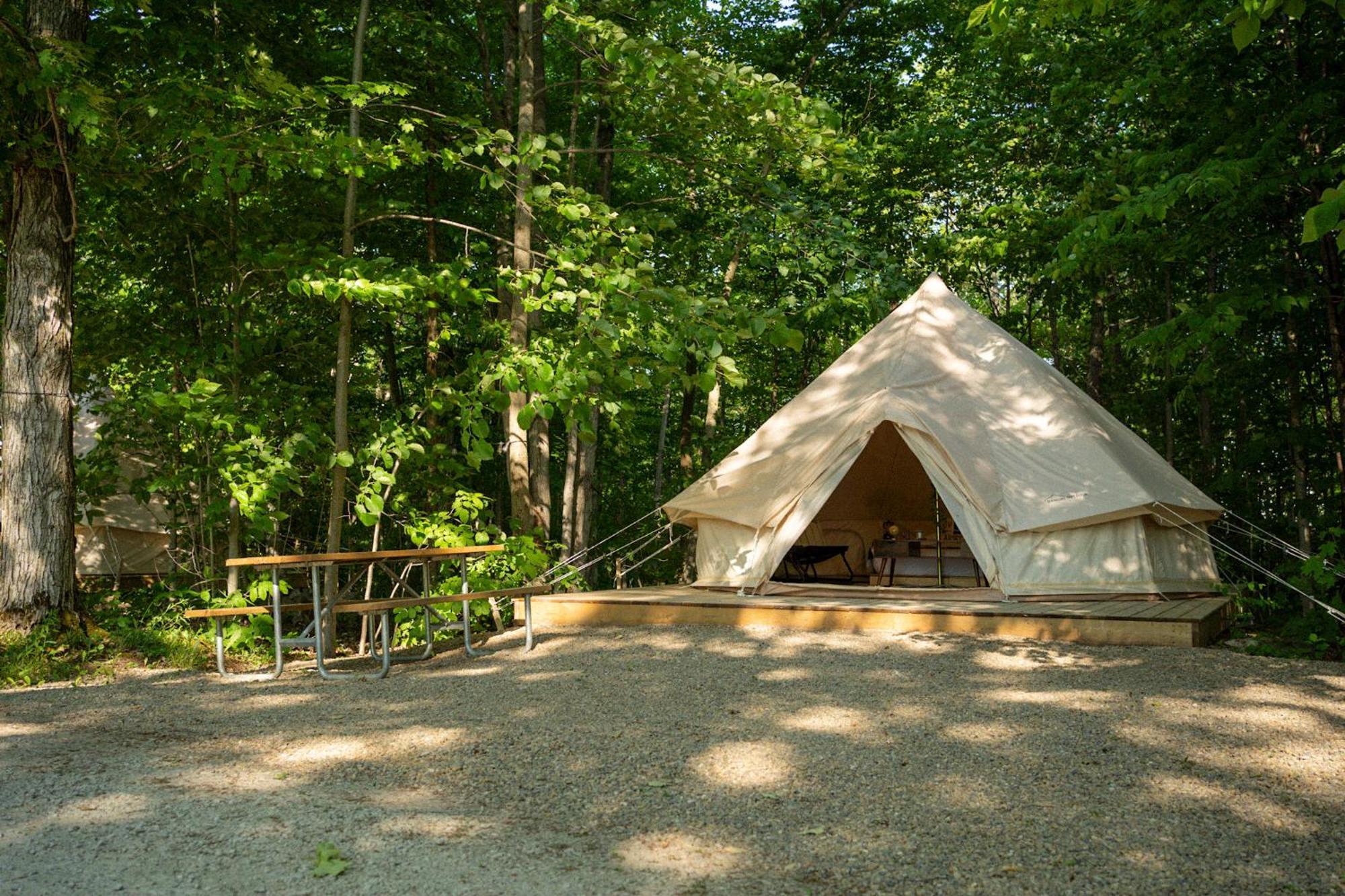 ホテル Grotto Getaway Miller Lake エクステリア 写真
