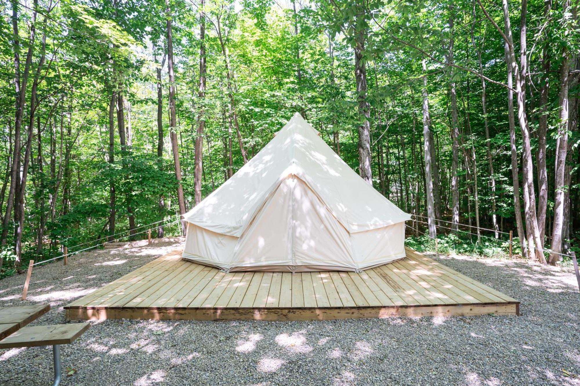 ホテル Grotto Getaway Miller Lake エクステリア 写真