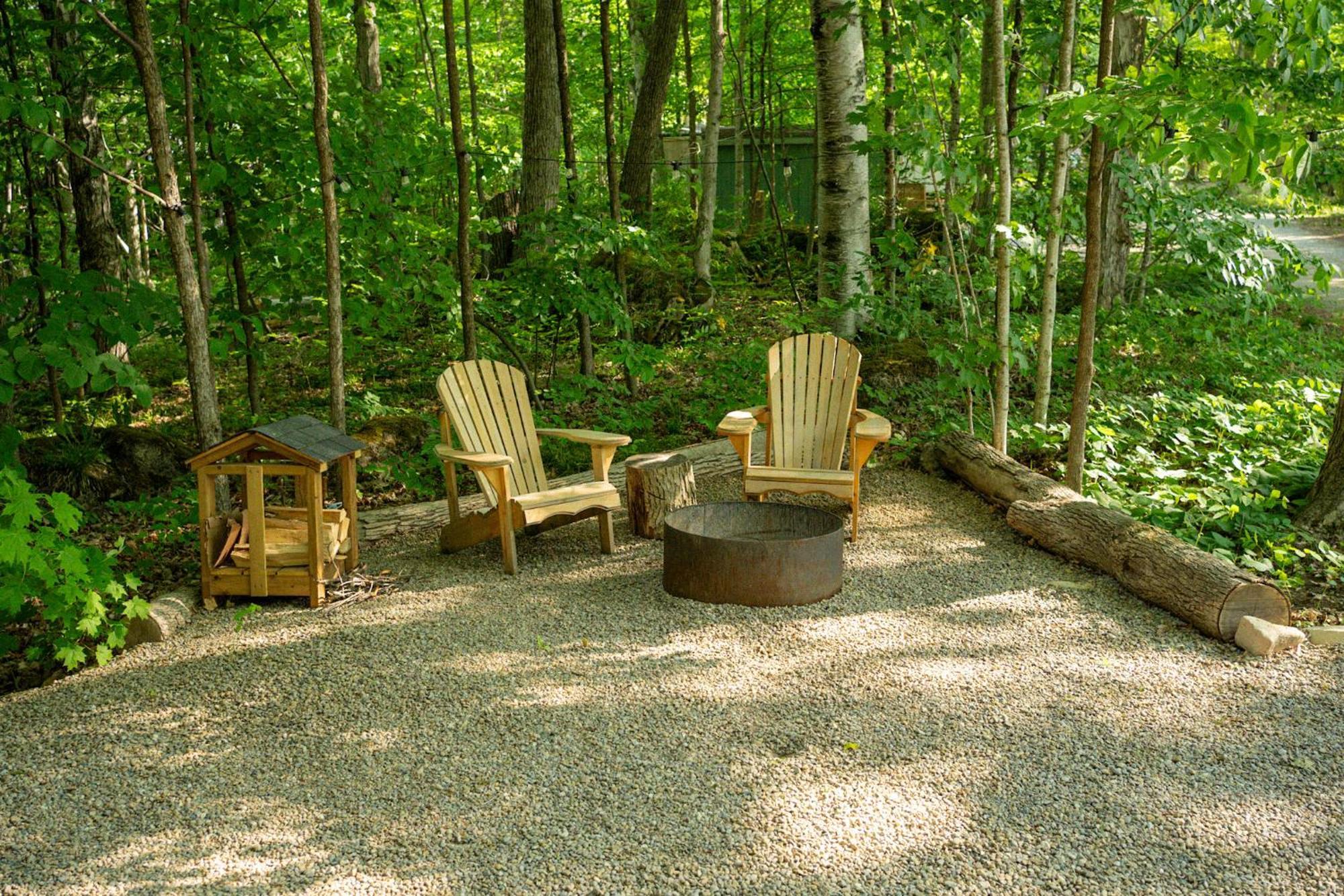 ホテル Grotto Getaway Miller Lake エクステリア 写真