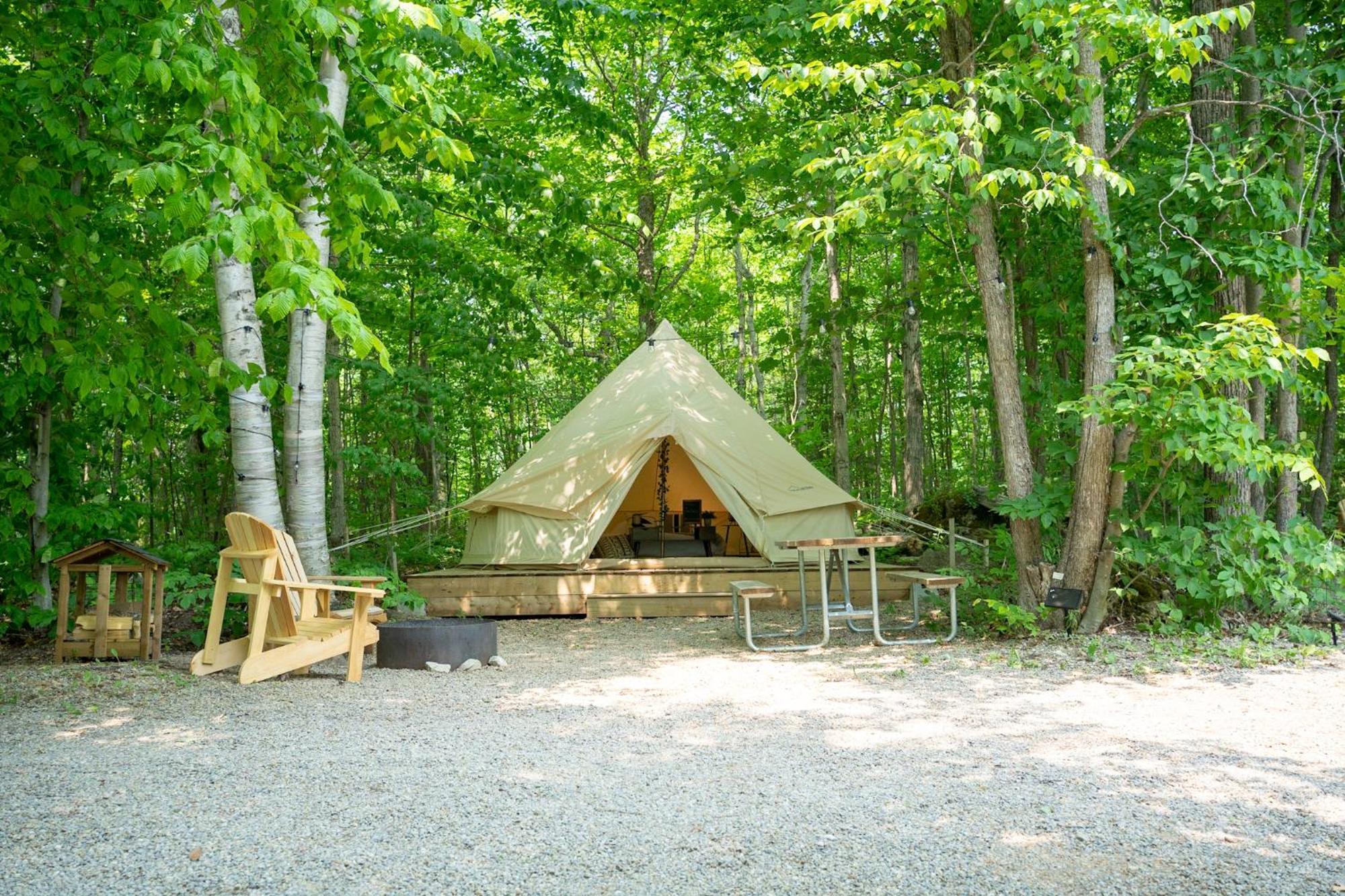 ホテル Grotto Getaway Miller Lake エクステリア 写真